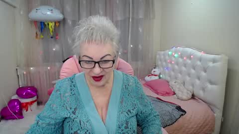 kaylesmoll online show from 01-28-25, 11:17