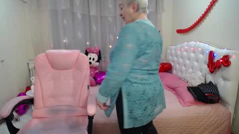 kaylesmoll online show from 03-01-25, 07:15