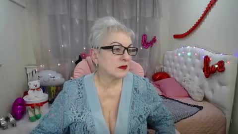 kaylesmoll online show from 03-08-25, 02:23