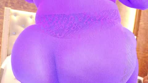 Snapshot of kaylie_mitchel chatting on 05-22-26, 11:10 KAYLIE online show from 05-22-26, 11:10
