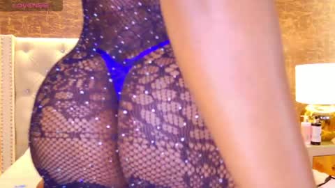 Snapshot of kaylie_mitchel chatting on 05-27-26, 11:13 KAYLIE online show from 05-27-26, 11:13