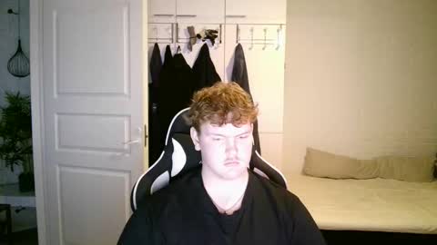 Aatu online show from 10-23-25, 08:13