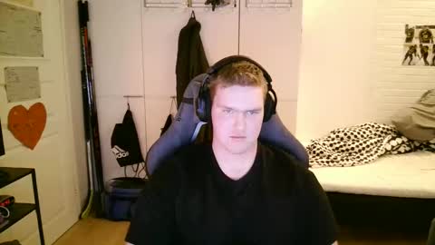 Aatu online show from 01-14-26, 05:40