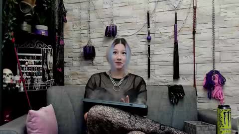 Miss Kazia online show from 12-19-25, 01:23