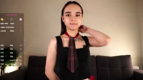 Snapshot of keeleyreineck chatting on 08-08-26, 05:31 Nika online show from 08-08-26, 05:31