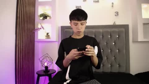 Snapshot of keen_nico chatting on 02-06-26, 12:19 nico online show from 02-06-26, 12:19