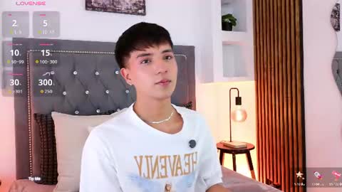 Snapshot of keen_nico chatting on 07-17-26, 01:18 nico online show from 07-17-26, 01:18