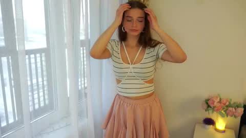 Snapshot of keenakosbab chatting on 02-11-26, 12:43 Lulu online show from 02-11-26, 12:43