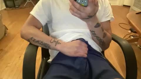 Keesey23 online show from 01-14-26, 03:56