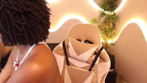 Snapshot of kehlannis_ chatting on 09-30-25, 08:03 Kehlannis online show from 09-30-25, 08:03