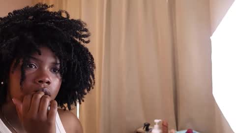 Snapshot of kehlannis_ chatting on 10-15-25, 08:31 Kehlannis online show from 10-15-25, 08:31