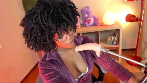 Snapshot of kehlannis_ chatting on 02-25-26, 07:45 Kehlannis online show from 02-25-26, 07:45