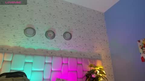 Keidance online show from 12-24-24, 05:13