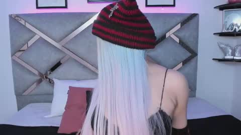 Keidy Monday to Saturday from 200 pm to 810pm  UTC-5 Colombia Time online show from 02-18-25, 07:09