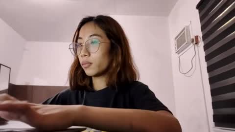 Andrea online show from 04-19-26, 02:44