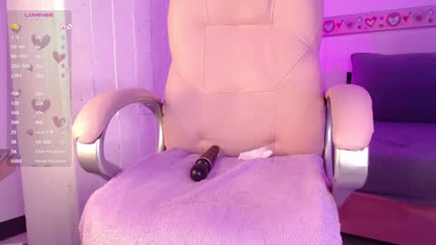 Snapshot of keily_gh1 chatting on 02-07-25, 10:19 KEILY online show from 02-07-25, 10:19