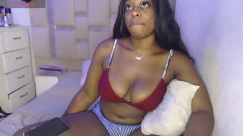 Snapshot of keilysofia chatting on 04-15-26, 05:14 Keili online show from 04-15-26, 05:14