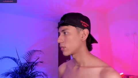 Snapshot of keiner_smith chatting on 10-02-25, 06:42 Alejandro Gonzalez online show from 10-02-25, 06:42