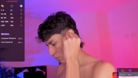 Snapshot of keiner_smith chatting on 10-04-25, 05:38 Alejandro Gonzalez online show from 10-04-25, 05:38