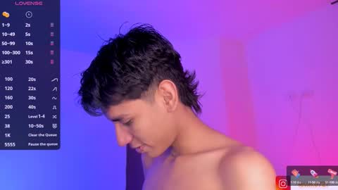 Snapshot of keiner_smith chatting on 10-06-25, 02:31 Alejandro Gonzalez online show from 10-06-25, 02:31