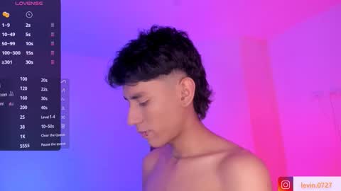 Snapshot of keiner_smith chatting on 10-09-25, 08:56 Alejandro Gonzalez online show from 10-09-25, 08:56