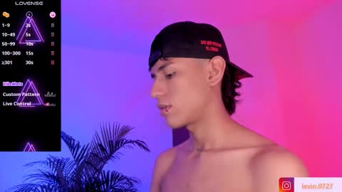 Snapshot of keiner_smith chatting on 10-11-25, 04:22 Alejandro Gonzalez online show from 10-11-25, 04:22