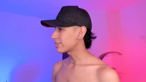 Snapshot of keiner_smith chatting on 11-13-25, 07:24 Alejandro Gonzalez online show from 11-13-25, 07:24