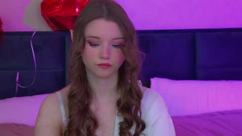 Keira online show from 02-15-26, 06:21