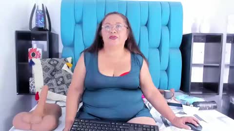   online show from 03-08-25, 03:13