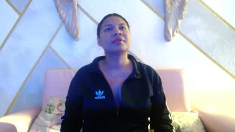 Snapshot of keiraluna chatting on 12-03-25, 12:25 online show from 12-03-25, 12:25