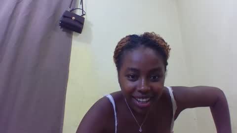 Snapshot of keisha759446 chatting on 11-28-25, 05:15 keisha759446 online show from 11-28-25, 05:15