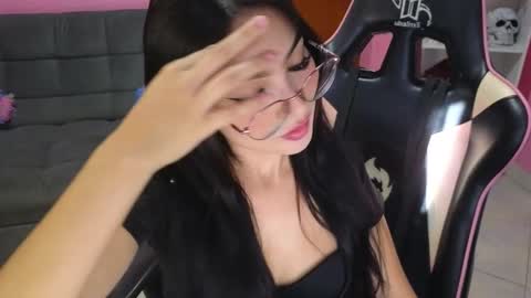 Snapshot of keity_luna chatting on 11-13-25, 08:08 keity_luna online show from 11-13-25, 08:08