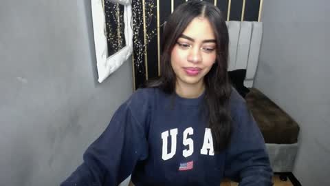 Snapshot of keizy_conte chatting on 12-20-24, 01:00 K E I Z Y online show from 12-20-24, 01:00