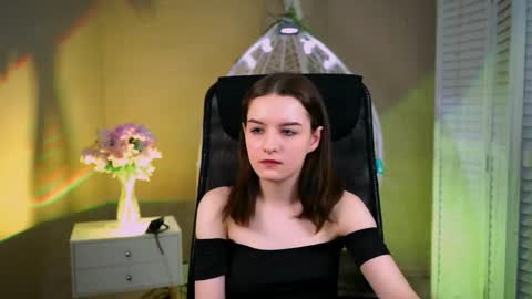 kelliebanshe online show from 03-24-26, 04:28