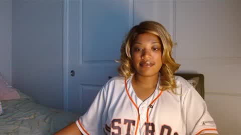 Kellie online show from 01-31-25, 04:47