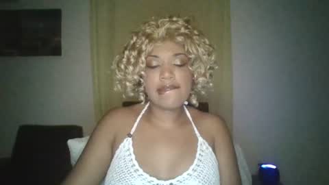 Snapshot of kelliecapri chatting on 07-04-26, 04:29 Kellie online show from 07-04-26, 04:29