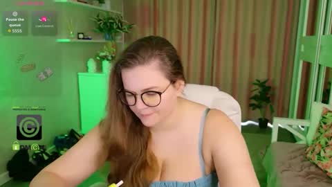 kellielowie online show from 03-13-26, 07:04