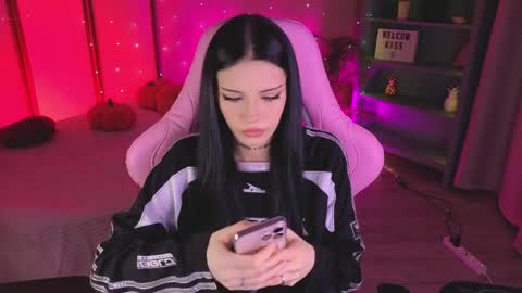 Snapshot of kelly__bunny chatting on 05-06-26, 05:57 Kelly online show from 05-06-26, 05:57