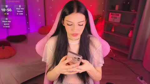 Snapshot of kelly__bunny chatting on 05-10-26, 05:45 Kelly online show from 05-10-26, 05:45