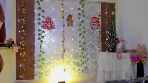 kelly__thomson online show from 12-14-25, 12:16