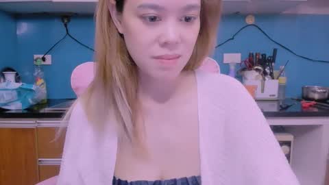 Kelly online show from 02-13-26, 05:03