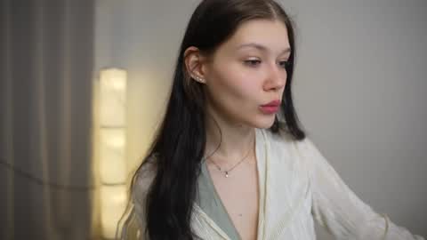 Snapshot of kelly_ember chatting on 12-31-24, 07:31 KELLY online show from 12-31-24, 07:31