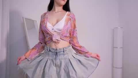 Snapshot of kelly_ember chatting on 01-09-25, 02:29 KELLY online show from 01-09-25, 02:29