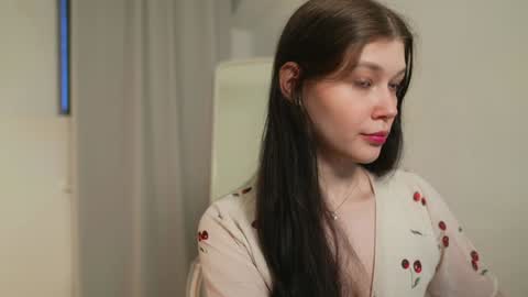 Snapshot of kelly_ember chatting on 02-06-25, 02:15 KELLY online show from 02-06-25, 02:15