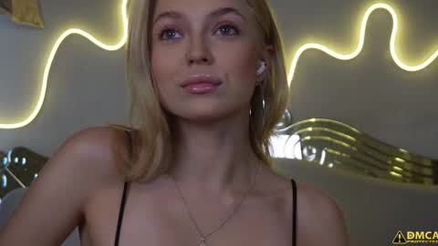 Kelly online show from 10-13-25, 05:29