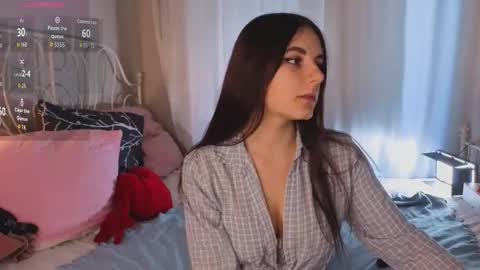 Snapshot of kelly_woods chatting on 10-11-25, 10:25 Kelly online show from 10-11-25, 10:25