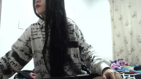 Snapshot of kellyandkataleya chatting on 10-06-25, 05:27 kelly kata Lovense is on PVT ALWAYS OPEN online show from 10-06-25, 05:27