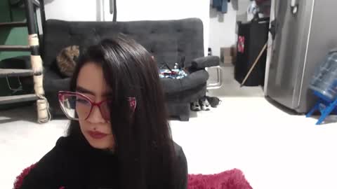 Snapshot of kellyandkataleya chatting on 10-08-25, 04:32 kelly kata Lovense is on PVT ALWAYS OPEN online show from 10-08-25, 04:32