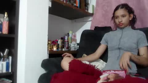 Snapshot of kellyandkataleya chatting on 10-15-25, 04:34 kelly kata Lovense is on PVT ALWAYS OPEN online show from 10-15-25, 04:34