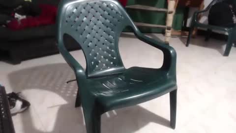 Snapshot of kellyandkataleya chatting on 10-18-25, 07:09 kelly kata Lovense is on PVT ALWAYS OPEN online show from 10-18-25, 07:09